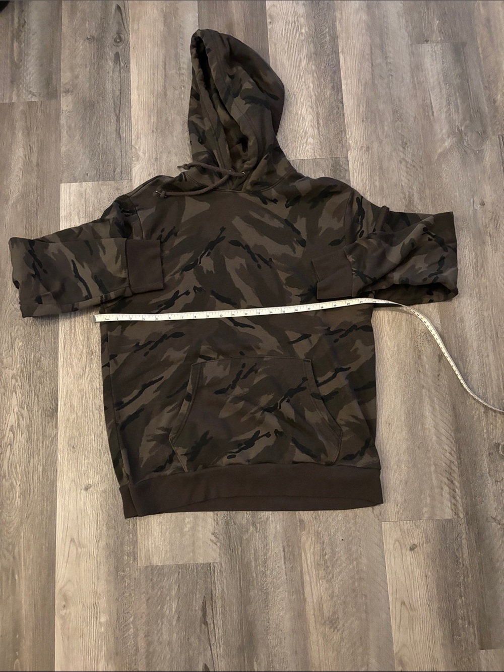 Gap Camo Drawstring Hooded Sweatshirt in Olive and Brown, Large Mens